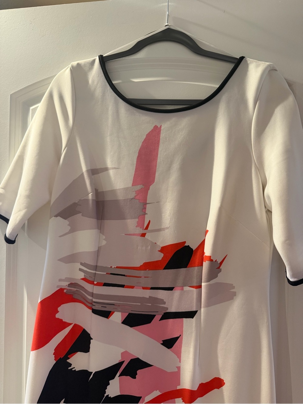 White Graphic Shift Dress with Abstract Brushstroke Print